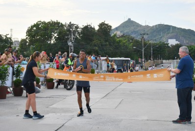 Município tem domingo histórico com a primeira maratona da cidade