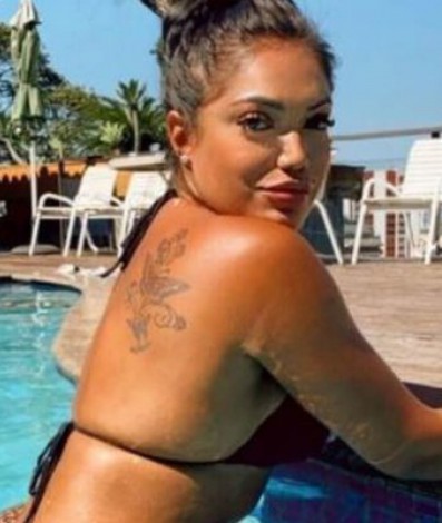 Rayane Silva Sousa, integrante da quadrilha das blogueiras golpistas - Reprodução / Redes Sociais