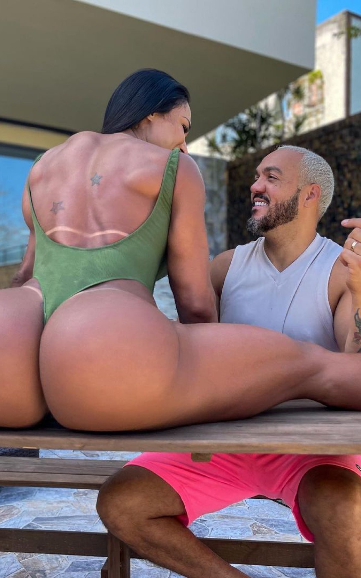 Gracyanne Barbosa e Belo - Reprodu&ccedil;&atilde;o Internet