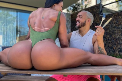 Que abundância! Gracyanne Barbosa surpreende com bumbum gigante na Web