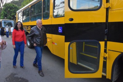Prefeitura inaugura linha do transporte escolar no Carangola