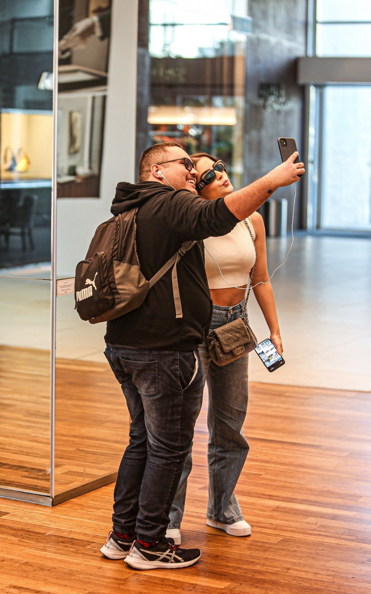 Jade Picon interagiu com f&atilde; em shopping no Rio