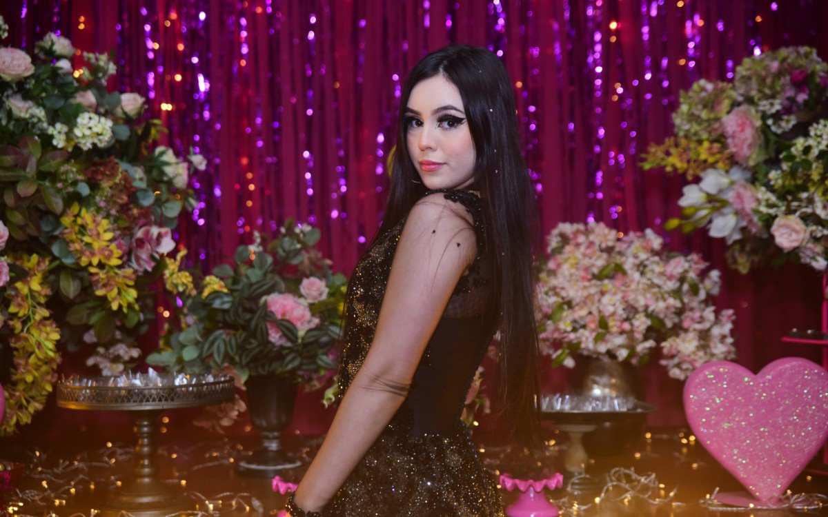 Angel, irm&atilde; de Melody