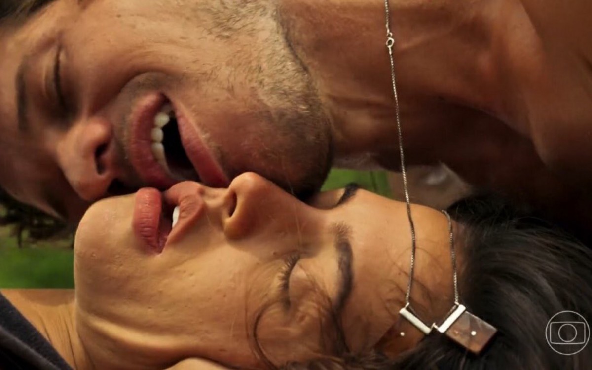 Clima pega fogo entre Guta e Tadeu em 'Pantanal' - ReproduÃ§Ã£o Internet