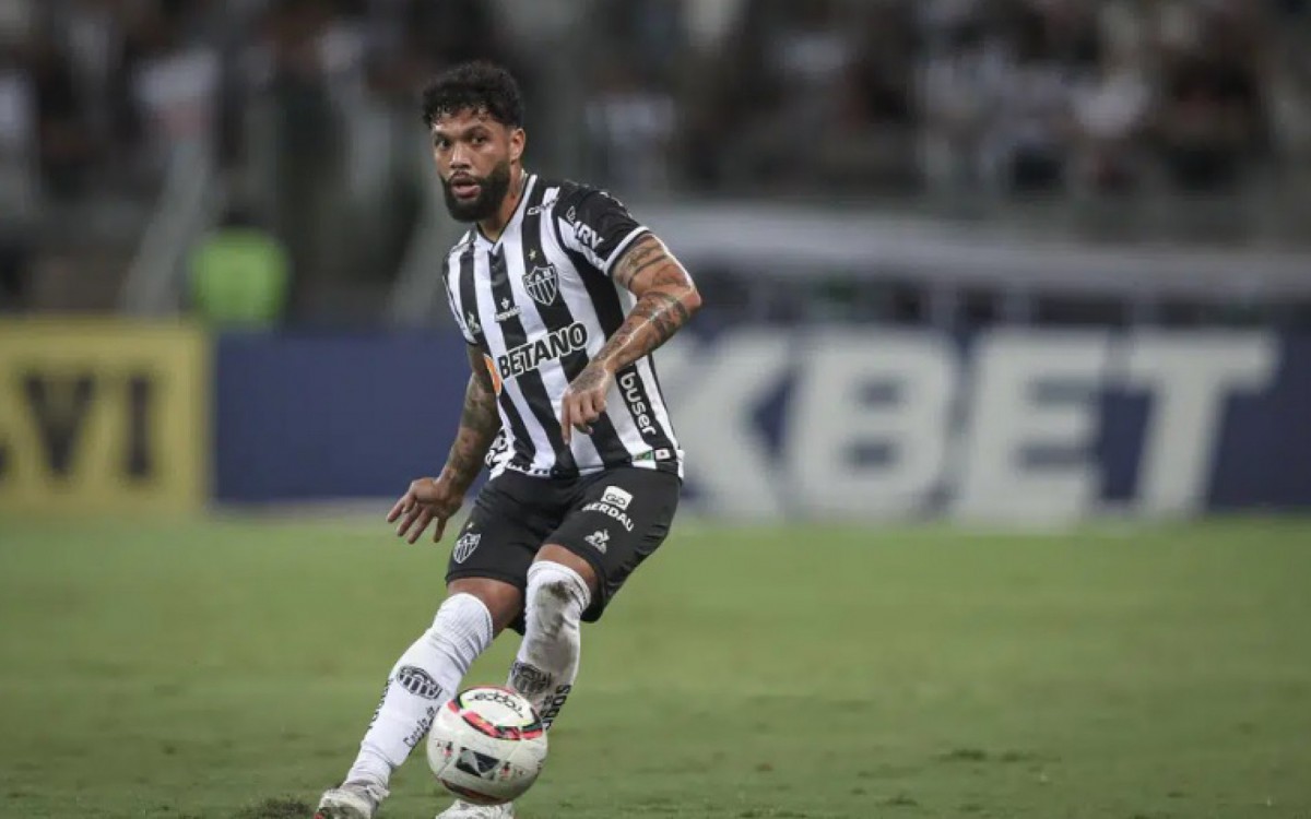Volante recorda interesse do Flamengo antes de acerto com Atlético-MG: Não voltei para qualquer time