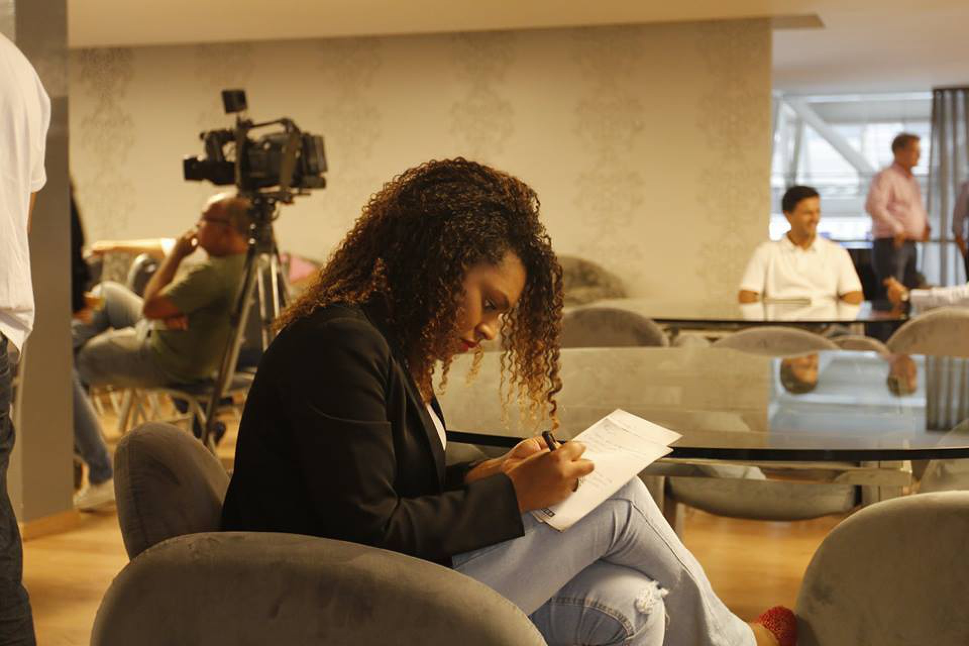 Com um trabalho &aacute;rduo que vai para al&eacute;m de estampar rostos e contar hist&oacute;rias em revistas, jornais, sites ou at&eacute; mesmo pela TV, ao longo dos anos La&iacute;s conseguiu se consolidar no mercado - Divulga&ccedil;&atilde;o/Alex Maia