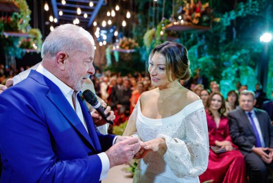 Casamento de Lula e Janja 'turbina' pré-campanha em repercussão na imprensa internacional