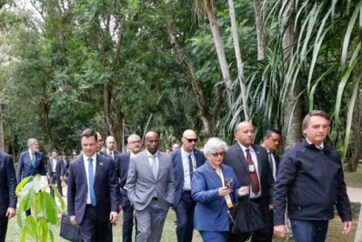 Bolsonaro visita congresso sobre mercado de Carbono na Zona Sul do Rio