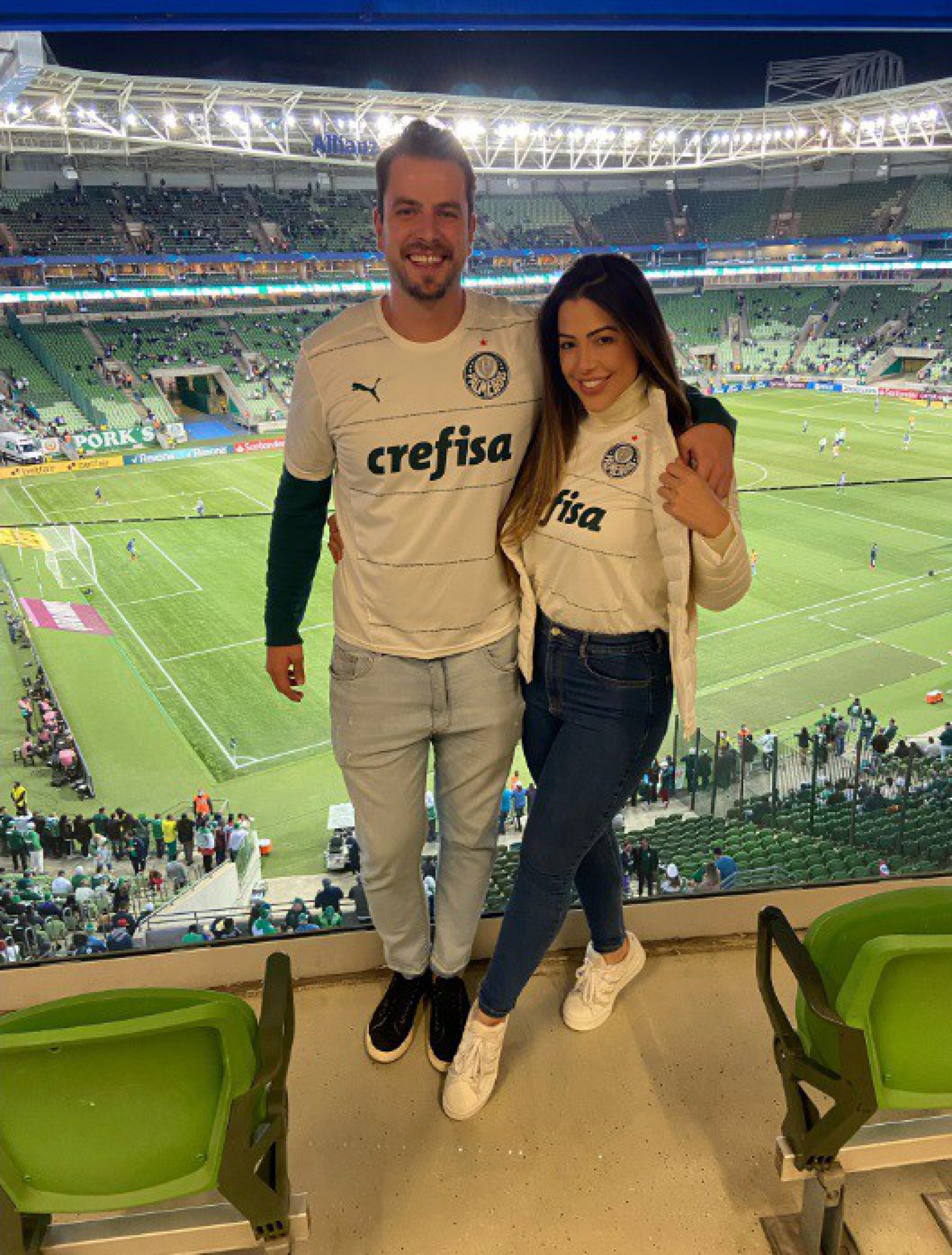 Laís e Gustavo assistiram ao jogo do Palmeiras  - Reprodução/Instagram