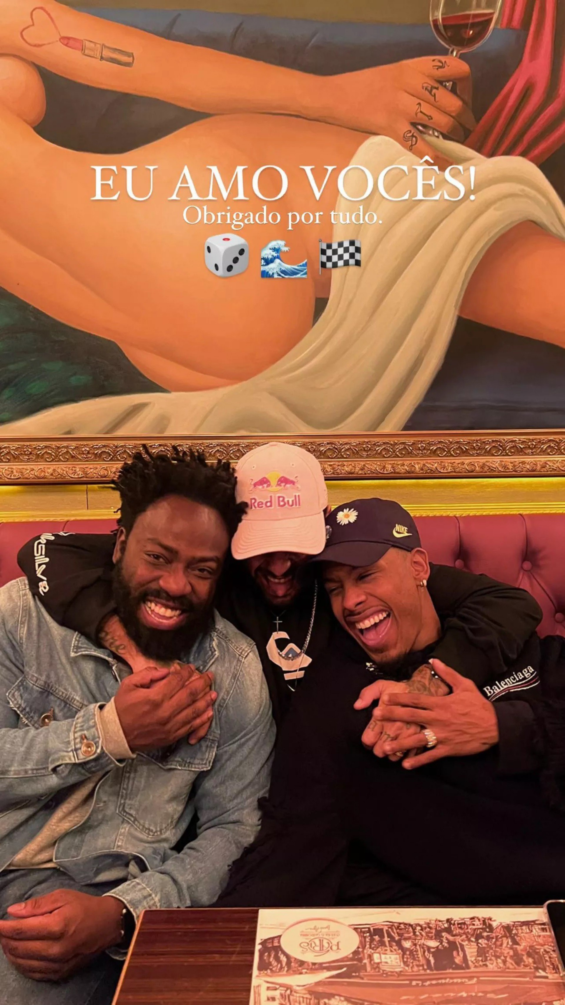 Douglas Silva, Pedro Scooby e PA se encontram em restaurante nesta quarta-feira - Reprodução Internet