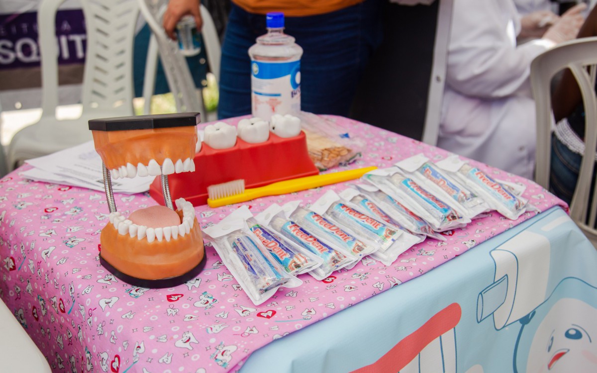 Servi&ccedil;os de higiene bucal e aplica&ccedil;&atilde;o de fl&uacute;or ser&atilde;o oferecidos 