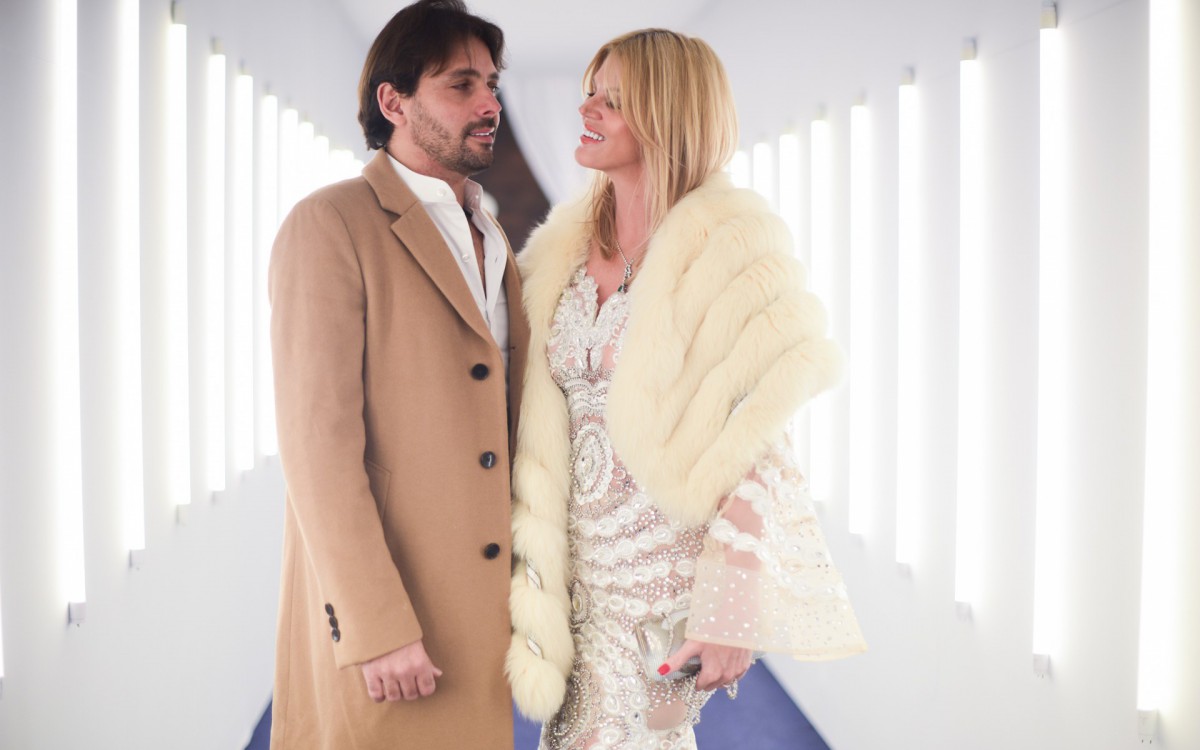 Val Marchiori e o namorado