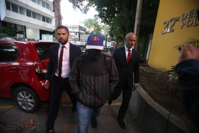 Bombeiro acusado de atirar em atendente do McDonald's será julgado no Tribunal do Júri