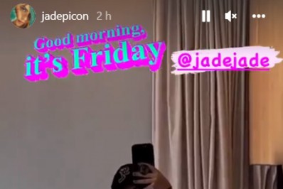 Sextou! Jade Picon sensualiza em selfie de biquíni no espelho