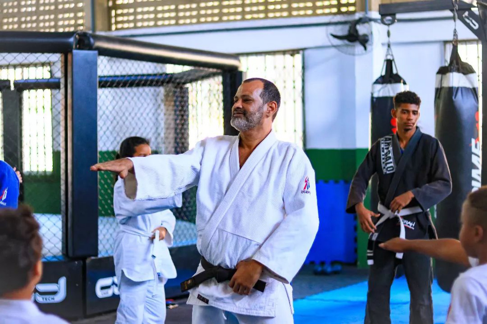 O sensei Gessé Cintra, coordenador da entidade, avaliou como um resultado altamente positivo todo o esforço que têm empreendido para consolidar o trabalho de artes marciais no local - Divulgação / PMN