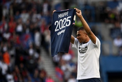 Fim da novela! PSG anuncia a renovação de Kylian Mbappé até 2025