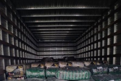 Prefeitura recebe doação de 12 toneladas de alimentos