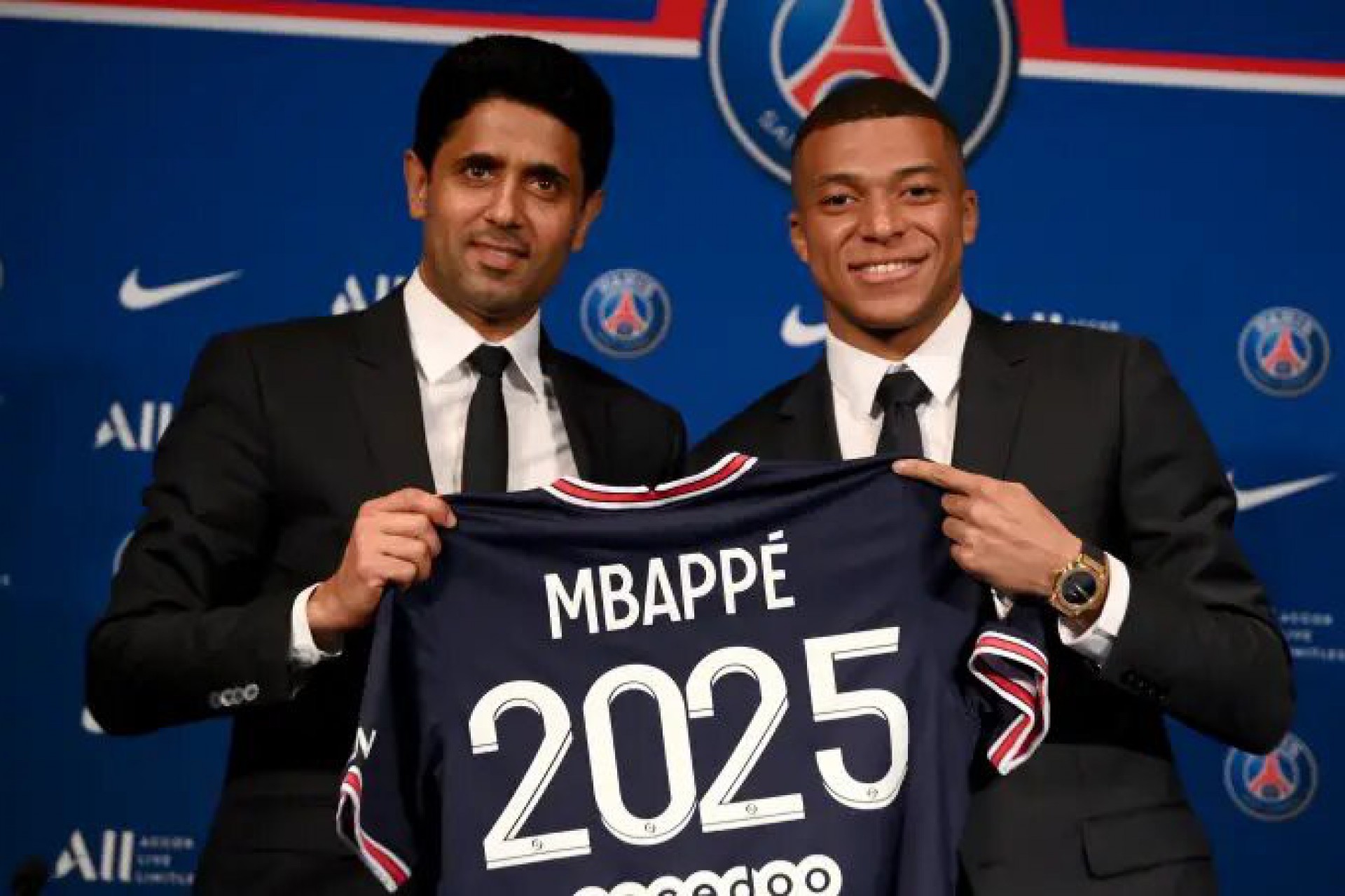 Mbappé renova contrato com PSG - Foto: Franck Fife/AFP