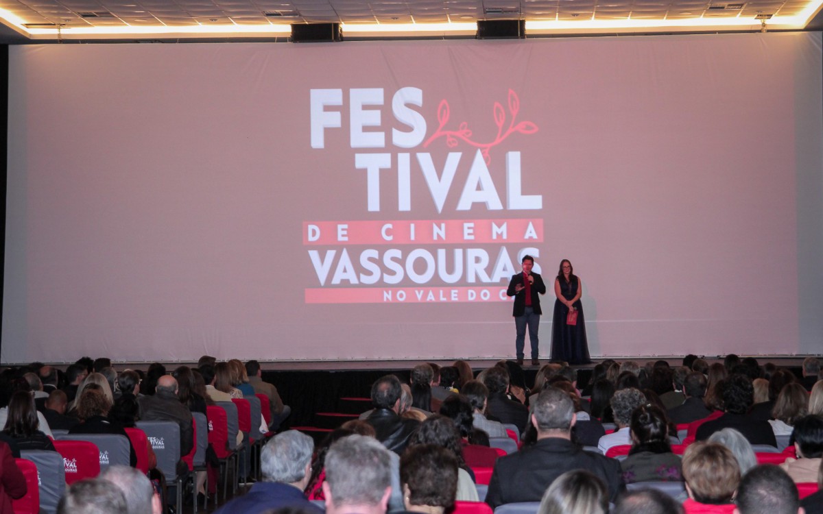 Abertura foi realizada no domingo (220