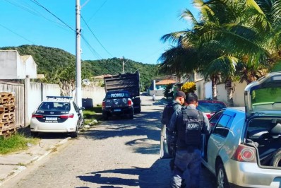 Dois caminhões roubados, mais de R$ 400.000 de Carga e 4 presos em operação da Delegacia de Roubos e Furtos de Carga com a Guarda de Búzios