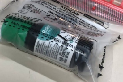 Frasco de veneno encontrado na casa de madrasta suspeita de envenenar enteados é levado para perícia