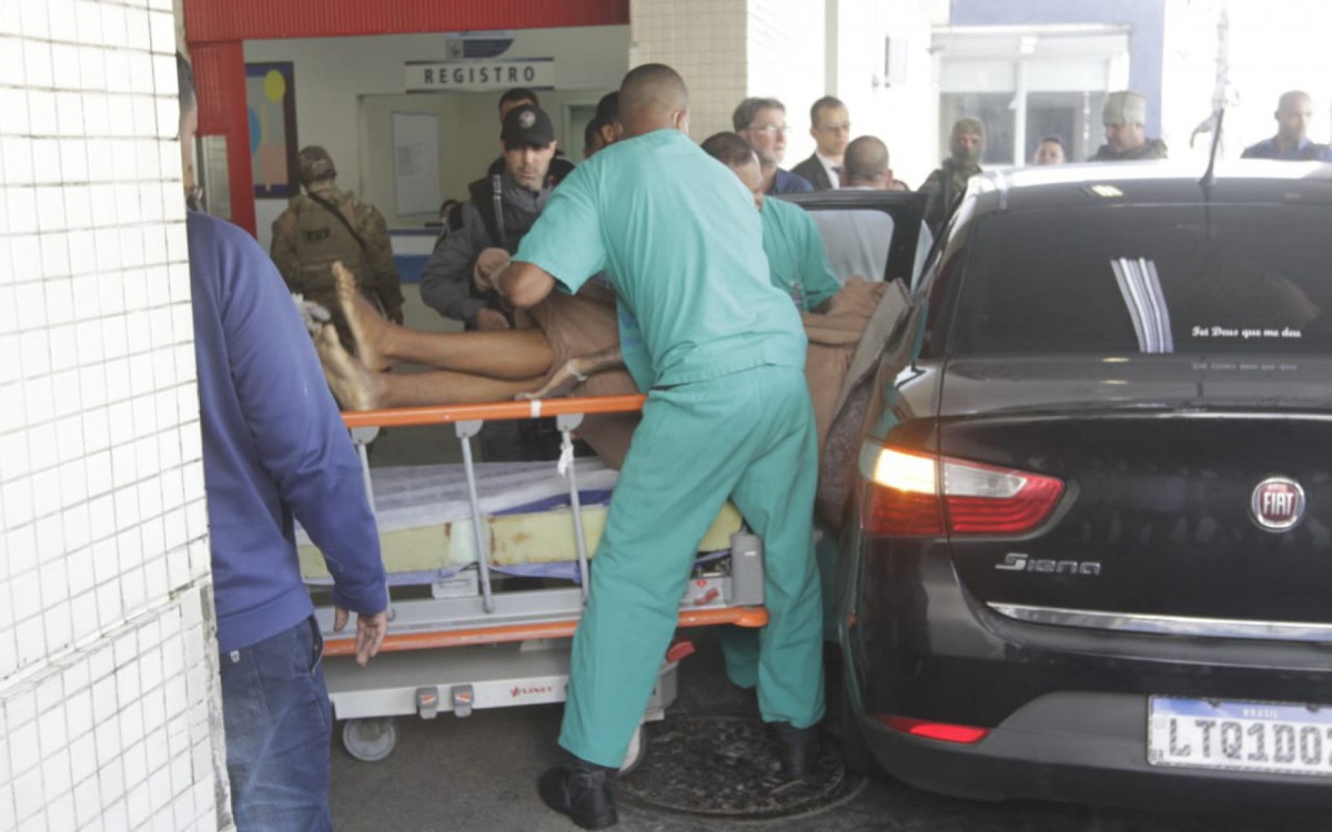 As tr&ecirc;s pessoas feridas durante a a&ccedil;&atilde;o da PM foram socorridas para o Hospital Estadual Get&uacute;lio Vargas
