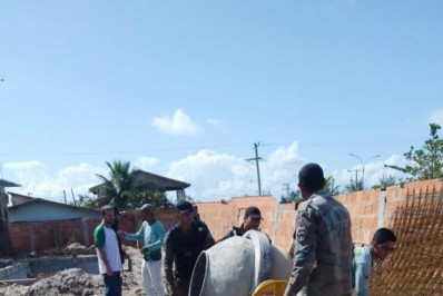 Obra irregular é embargada pela Prefeitura de Arraial do Cabo