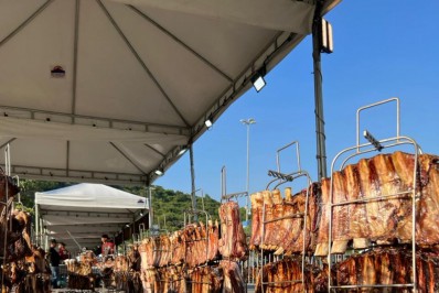 Cidade recebe o maior festival de churrasco estadual no cartão postal 