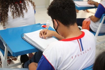 Tempo de Aprender com vagas para professor assistente de alfabetização voluntário