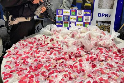 Homem é preso com enorme quantidade de drogas em Rio Bonito