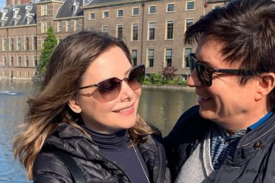 Xororó celebra aniversário de casamento com Noely Lima