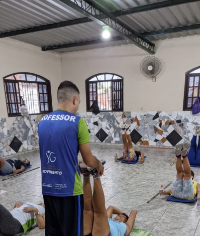 Aula aberta de Pilates na segunda-feira