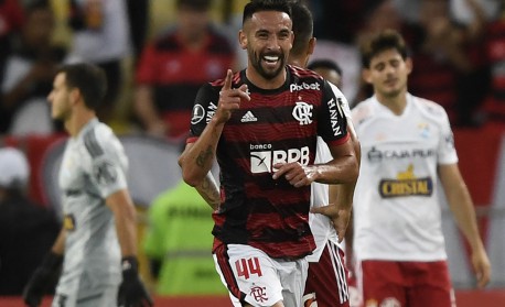 Isla não é mais jogador do Flamengo, Coluna do Venê