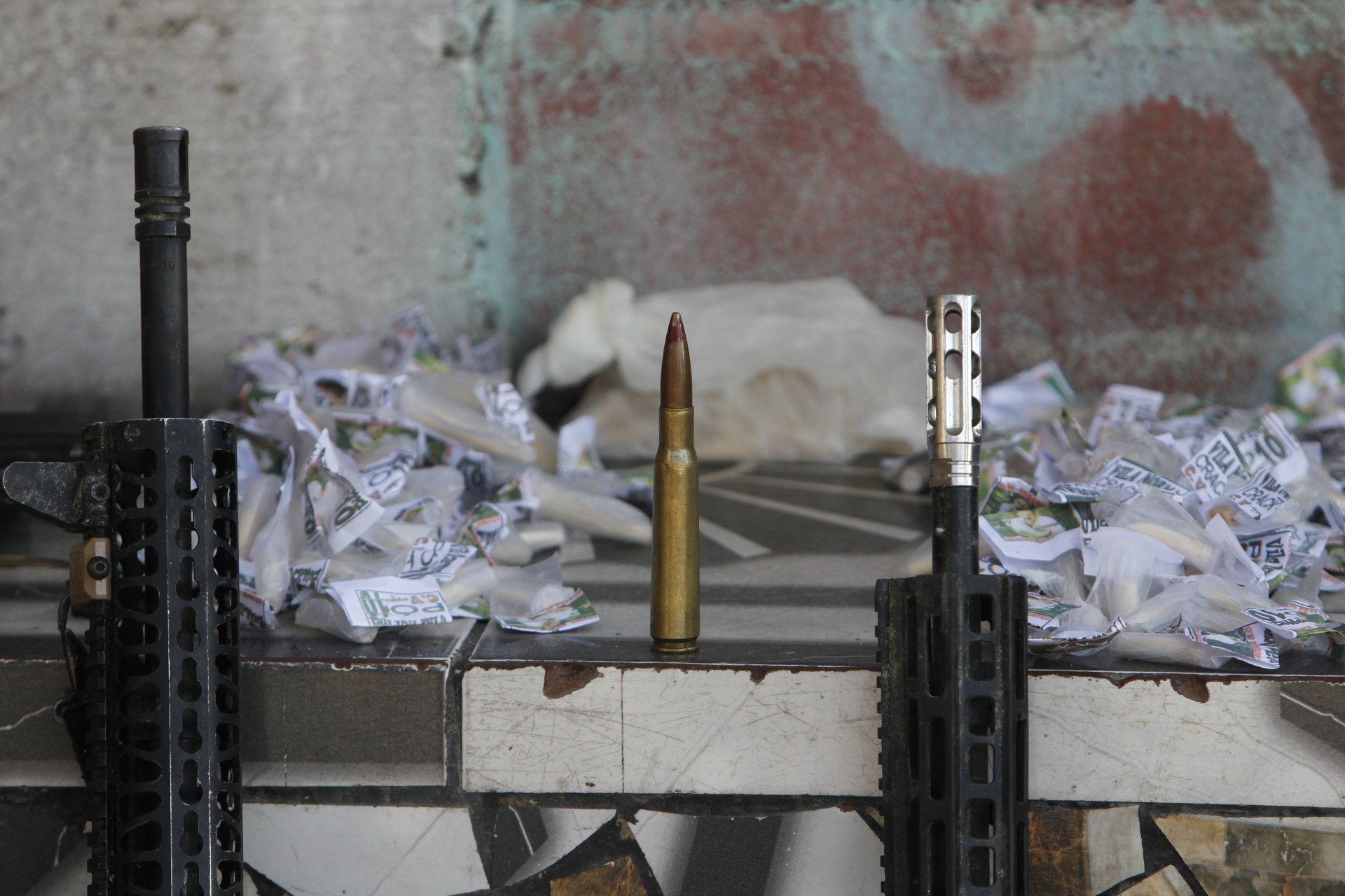 Arsenal de Guerra foi apreendido em megaopera&ccedil;&atilde;o na Vila Cruzeiro - Reginaldo Pimenta / Ag&ecirc;ncia O Dia