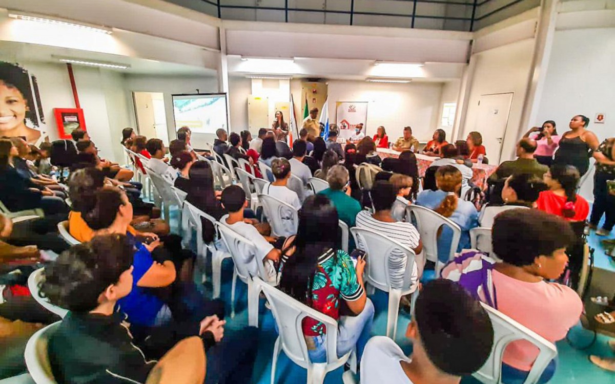 O evento contou dos alunos da Guarda Mirim, familiares e representantes de diversos setores da sociedade