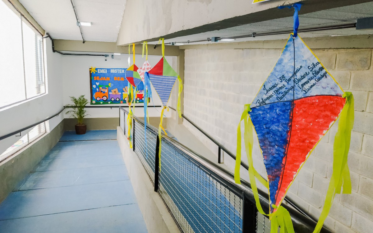 EMEI Mister Watkins &eacute; oficialmente inaugurada em Mesquita