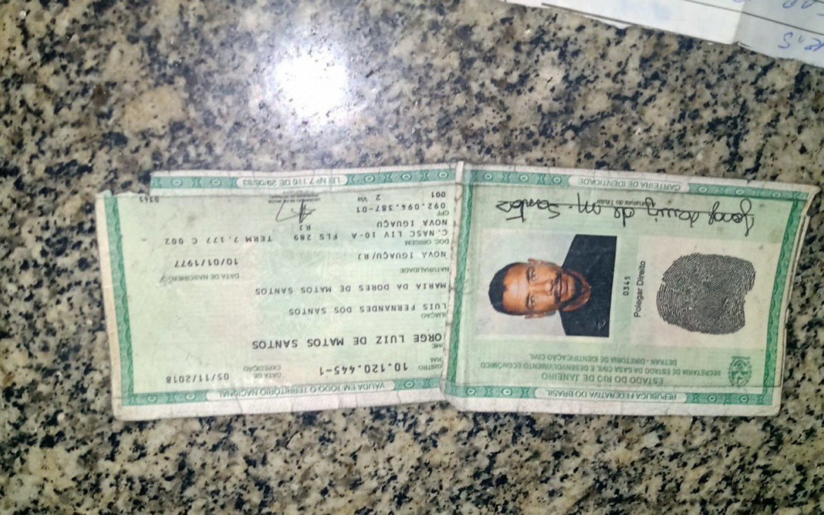 um dos presos foi identificado como, Jorge Luiz de Matos Santos, de 45 anos