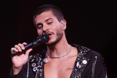 Arthur Aguiar se revolta com notícia de suposto fracasso em carreira musical