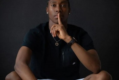 Campeã olímpica relembra questionamentos sobre ser mulher: 'Pensavam que eu tinha um pênis'