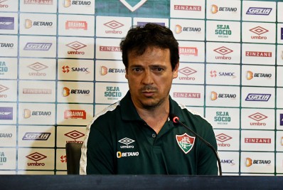 Diniz vê 'jogo brilhante' do Fluminense e afirma que tropeço no Maracanã definiu eliminação