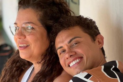 Silvero Pereira se declara para colega de 'Pantanal': 'Não te largo'