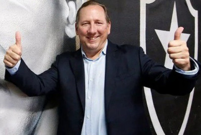 John Textor se aproxima de comprar 40% do futebol do Lyon