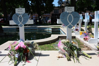 Avó de menina assassinada no Texas pede que governo 'faça algo' para evitar outra tragédia