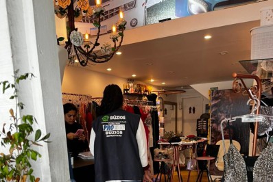 Bares e lojas do Centro de Búzios são fiscalizados pelo Procon