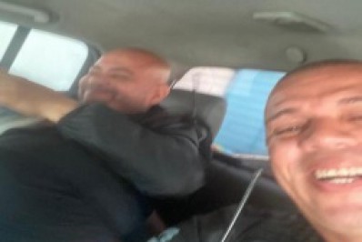 Mensagens mostram PM pedindo R$ 1 milhão para soltar chefe do tráfico e esquema de extorsão contra comerciantes