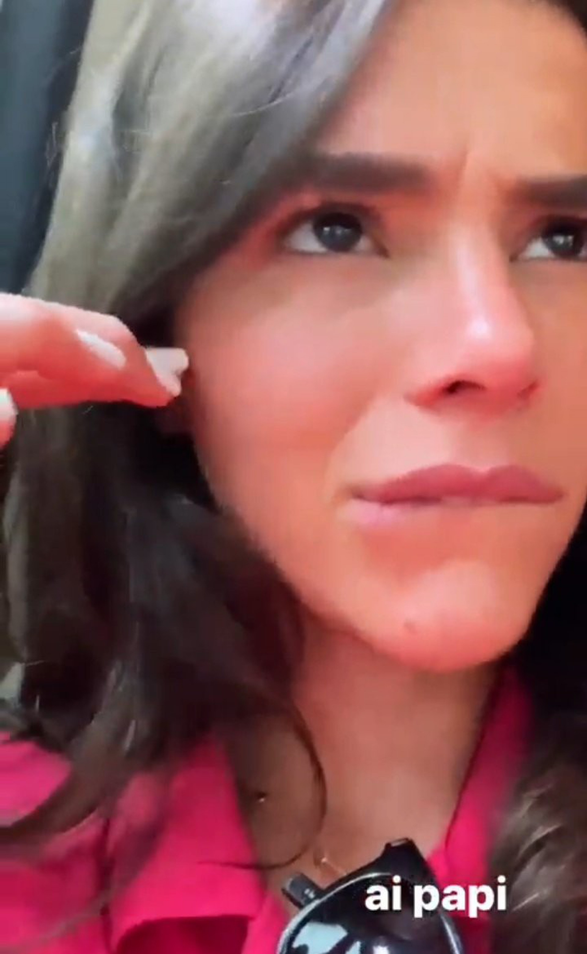 Bruna Marquezine reage ao figurino de Xolo Maridue&ntilde;a em "Besouro Azul" - Reprodu&ccedil;&atilde;o