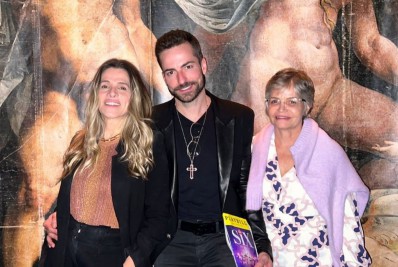 Ingrid Guimarães e Thales Bretas assistem musical em Nova York: 'Meu date'