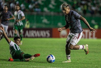 Treinador do Oriente Petrolero comenta goleada sofrida diante do Fluminense: 'Inesperado'