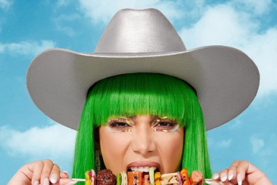 Anitta entra na Fazenda