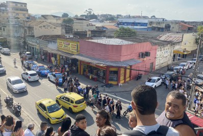 Homem é morto, e PM de folga fica ferido após ataque a tiros em Oswaldo Cruz